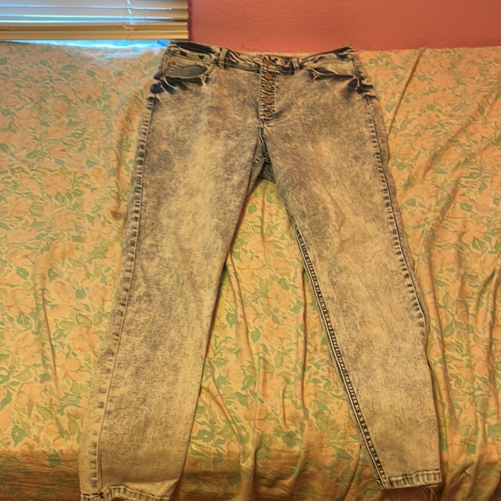 white wash jeans
